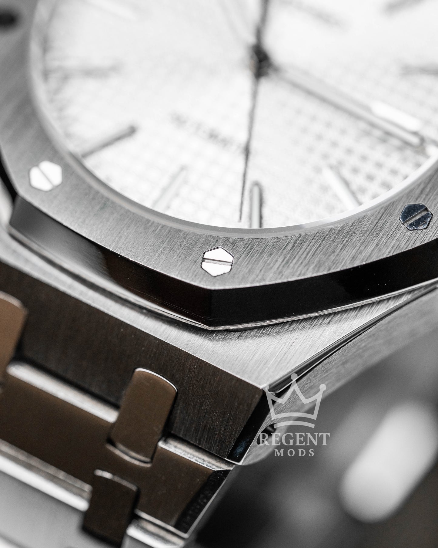 Automatic Seiko Mod Seikoak AP Royal Oak With Silver Waffle Textured Dial And Stainless Steel Integrated Bracelet