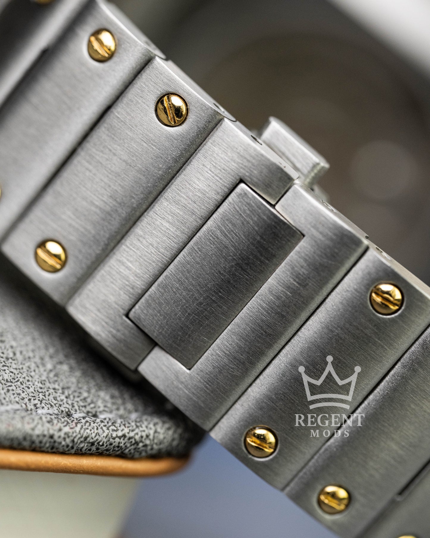 Custom Seiko Cartier Santos Mod Two-Toned Clasp Closed