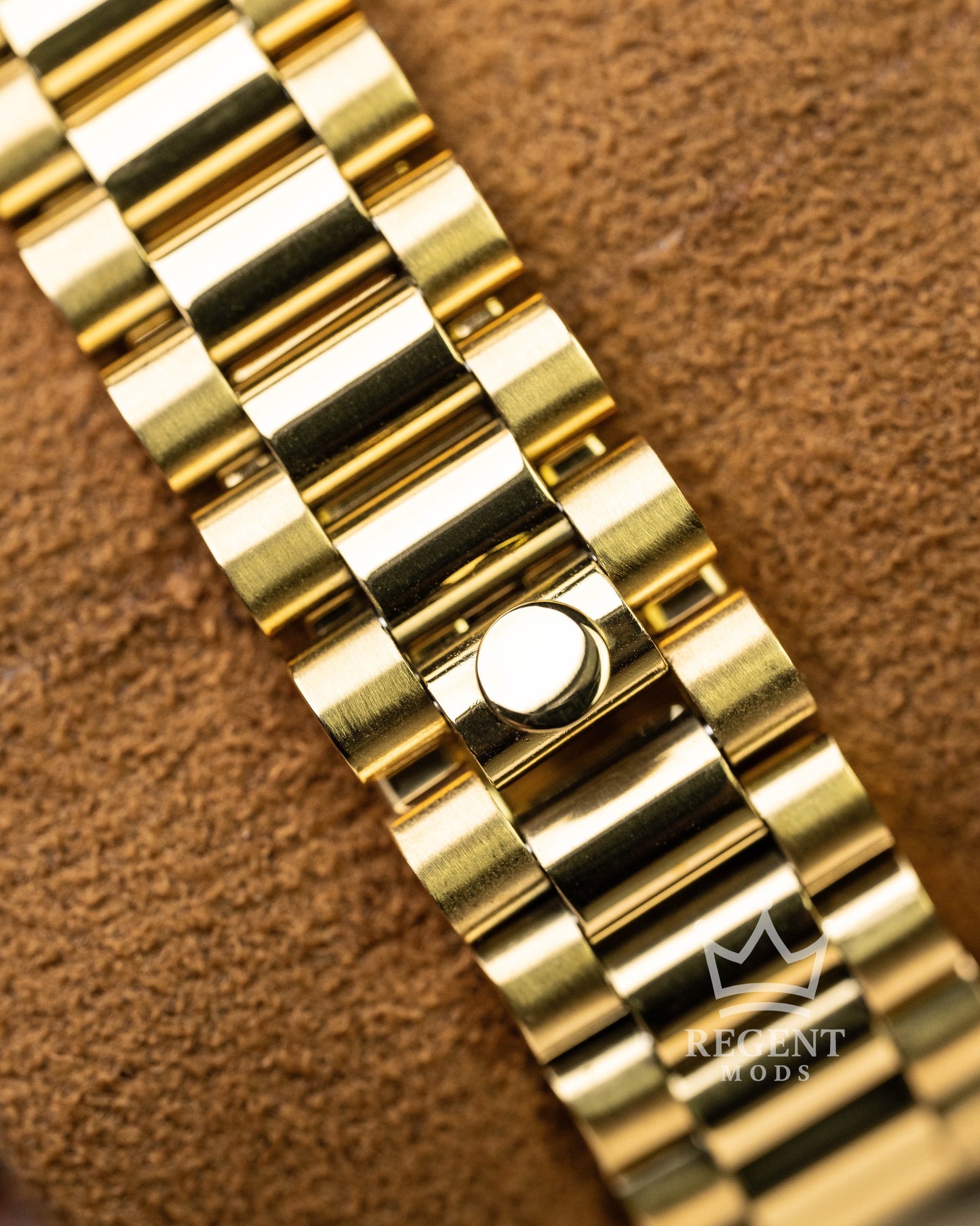 Custom Seiko Mod Gold Presidential Bracelet Clasp Close