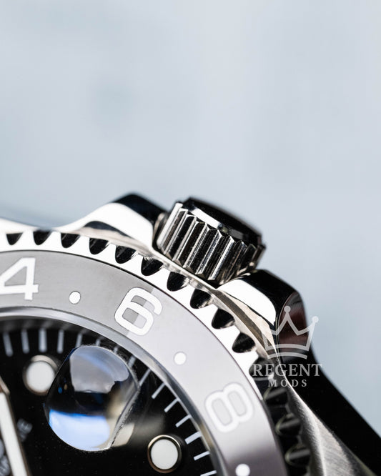 Seiko Mod Bruce Wayne GMT-Master II With Black Grey Bezel And Green GMT Text And Hands On Oyster Bracelet