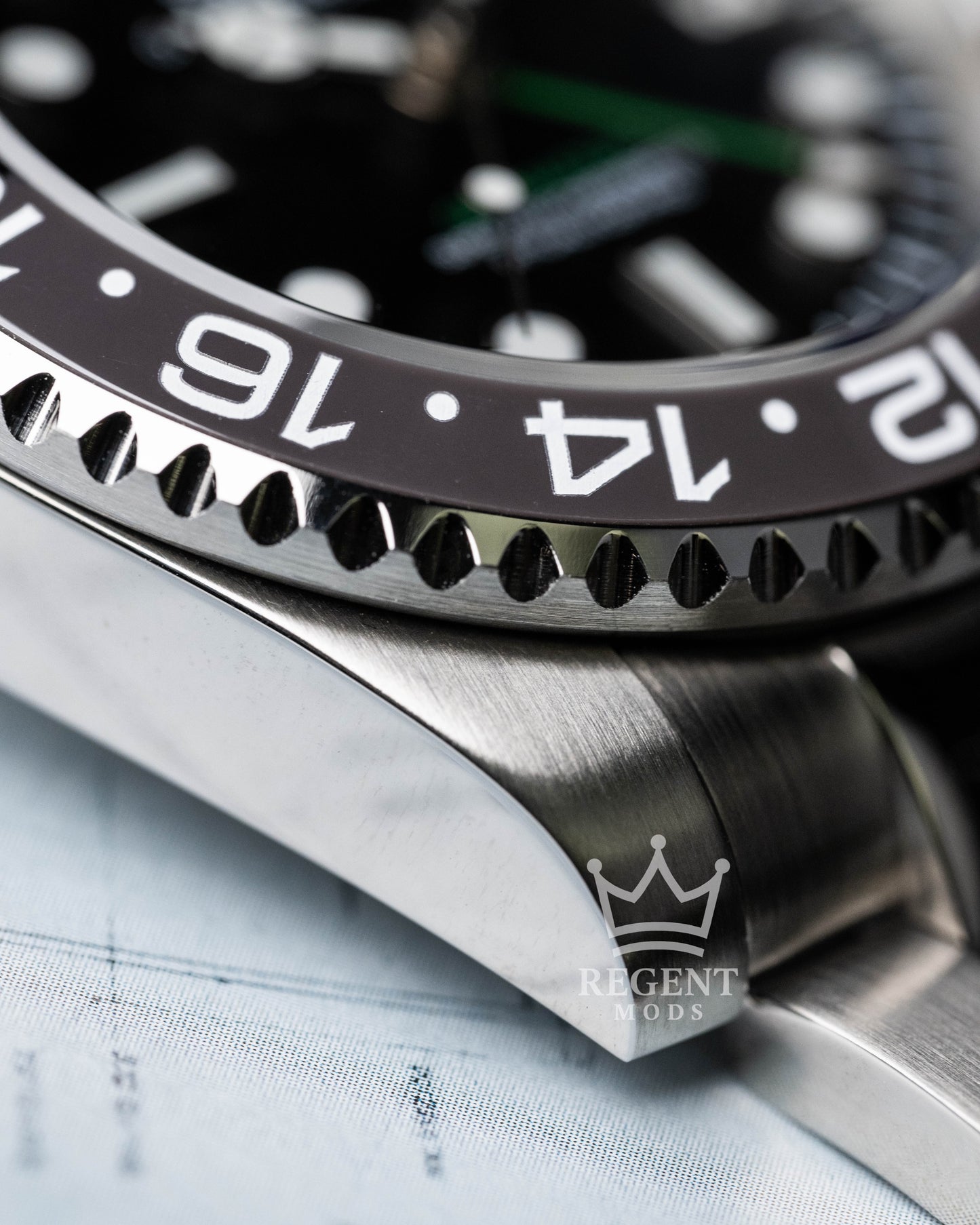 Seiko Mod Bruce Wayne GMT-Master II With Black Grey Bezel And Green GMT Text And Hands On Oyster Bracelet