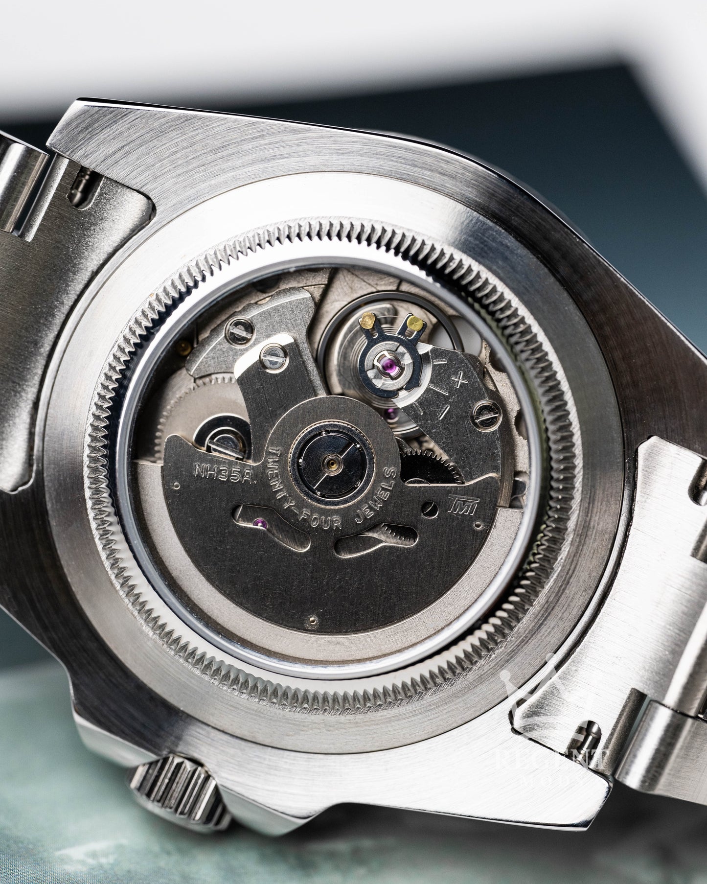 Seikoyacht | Rhodium