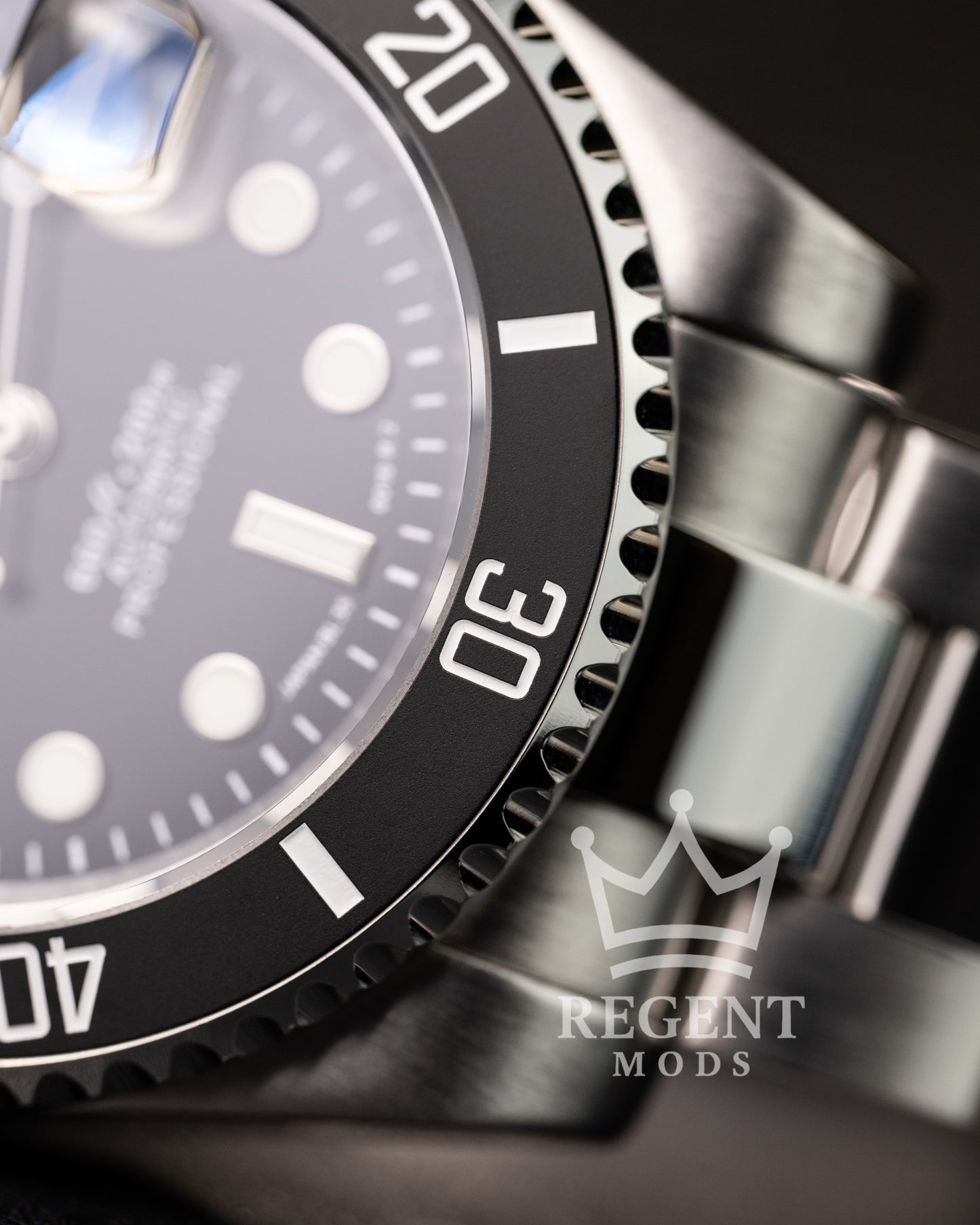 Seiko Mod Submariner Homage Black Dial Dive Watch With Cyclops Date