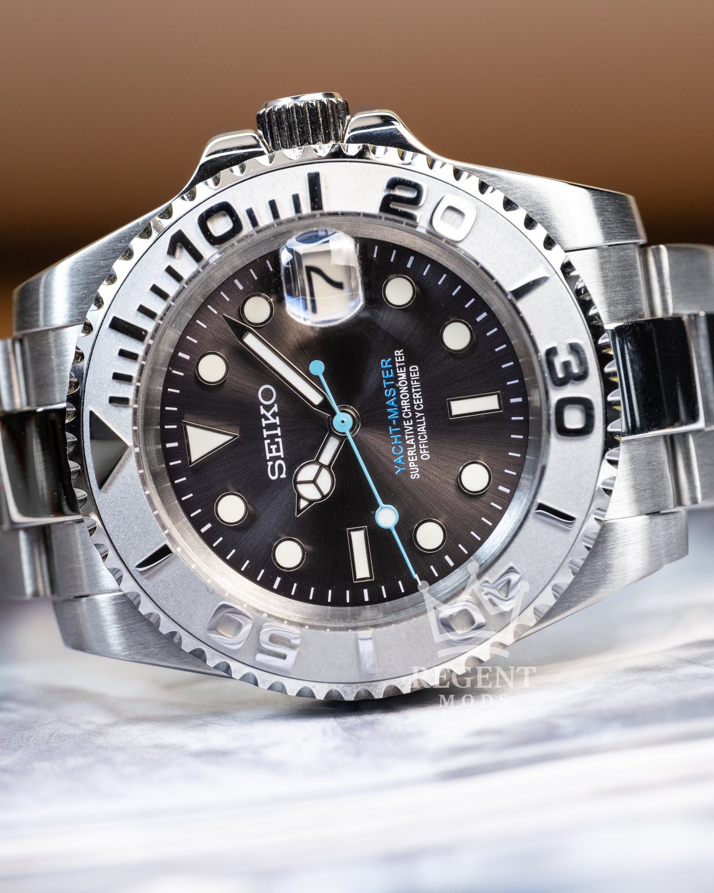 Seikoyacht | Rhodium