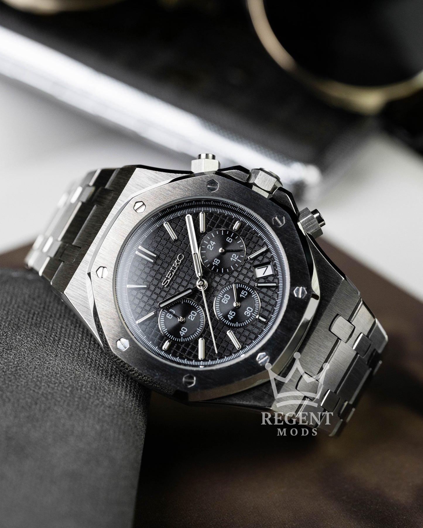 Seiko Mod AP Royal Oak Seikoak Chronograph With Black Tapisserie Waffle Dial And Stainless Steel Integrated Bracelet