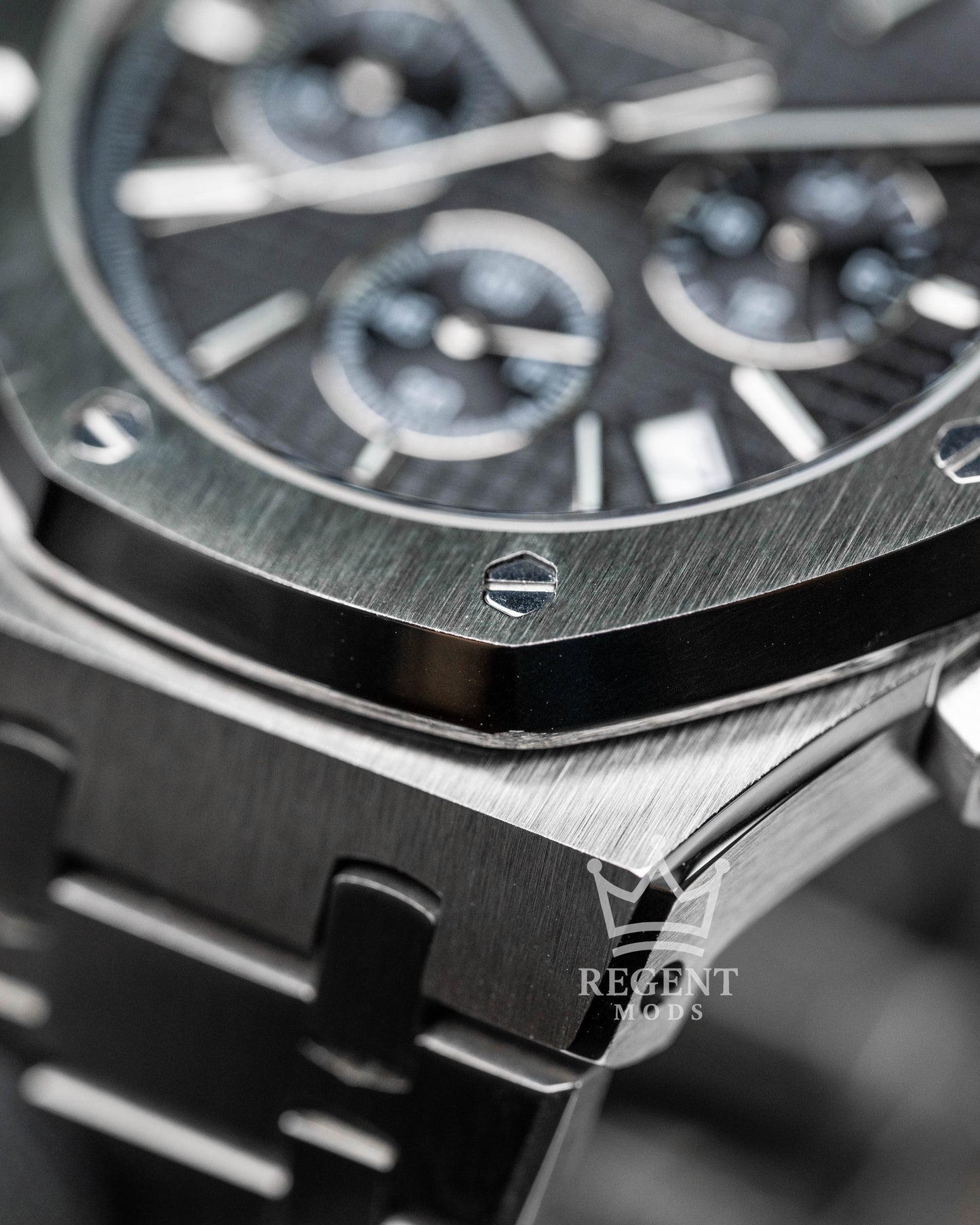 Seiko Mod AP Royal Oak Seikoak Chronograph With Black Tapisserie Waffle Dial And Stainless Steel Integrated Bracelet