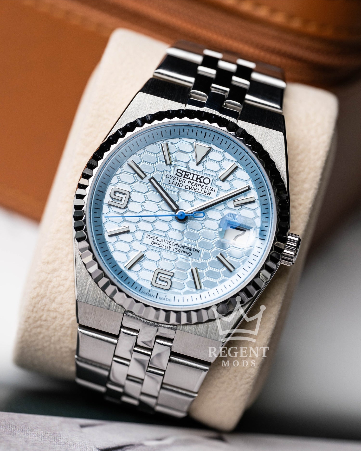 Seiko Land Dweller Mods