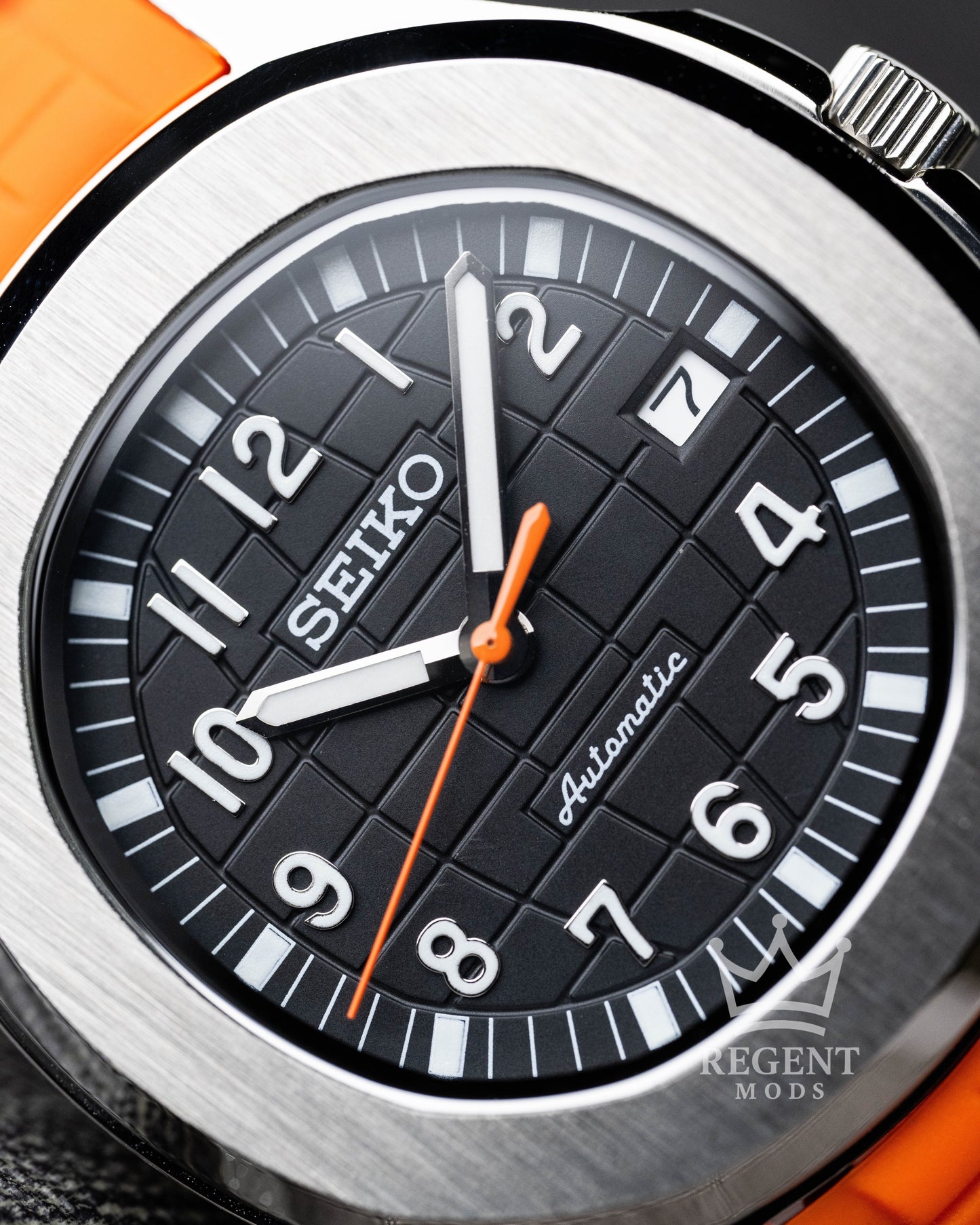 Aquatropic | Black Orange