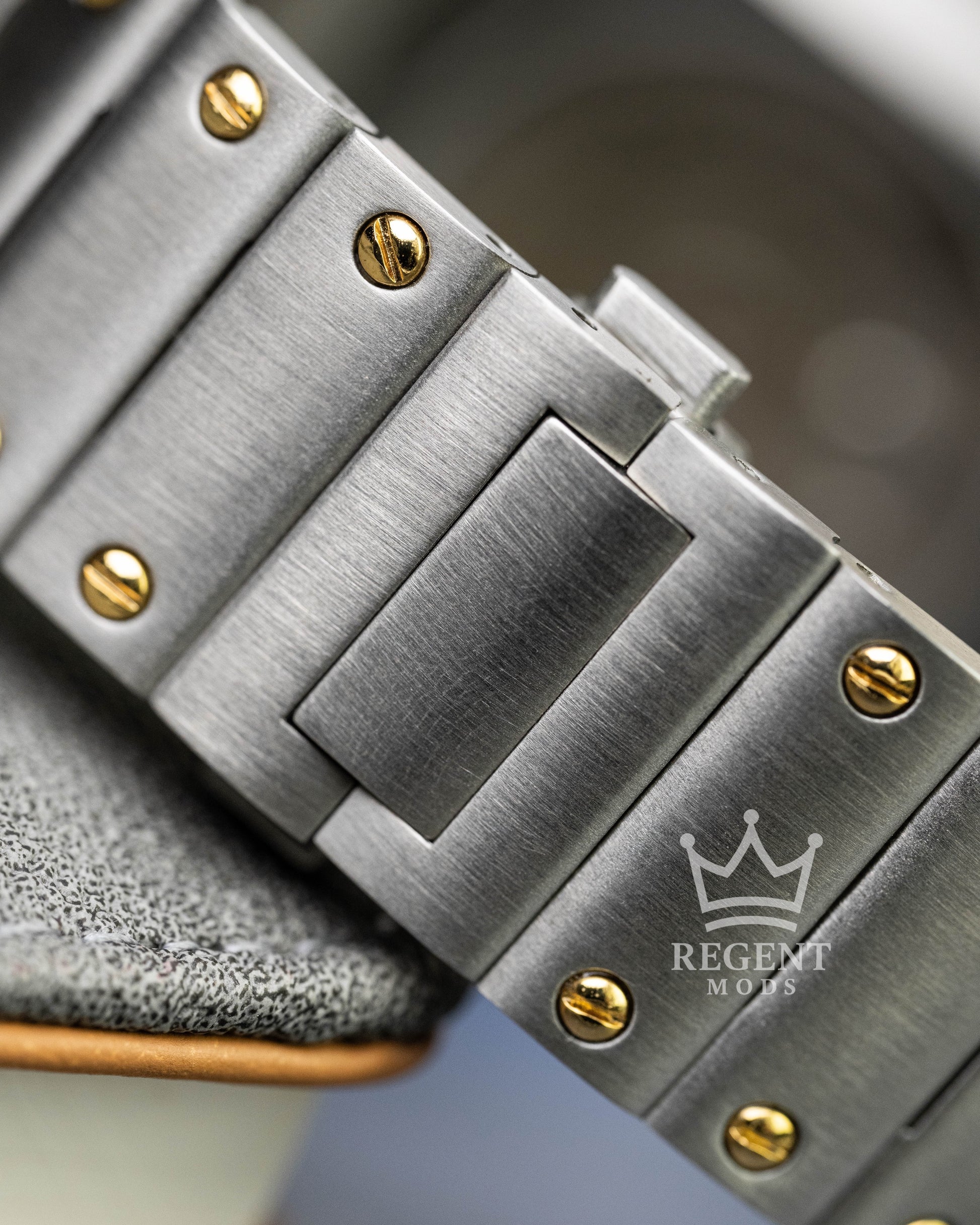 Custom Seiko Cartier Santos Mod Two-Toned Clasp Closed