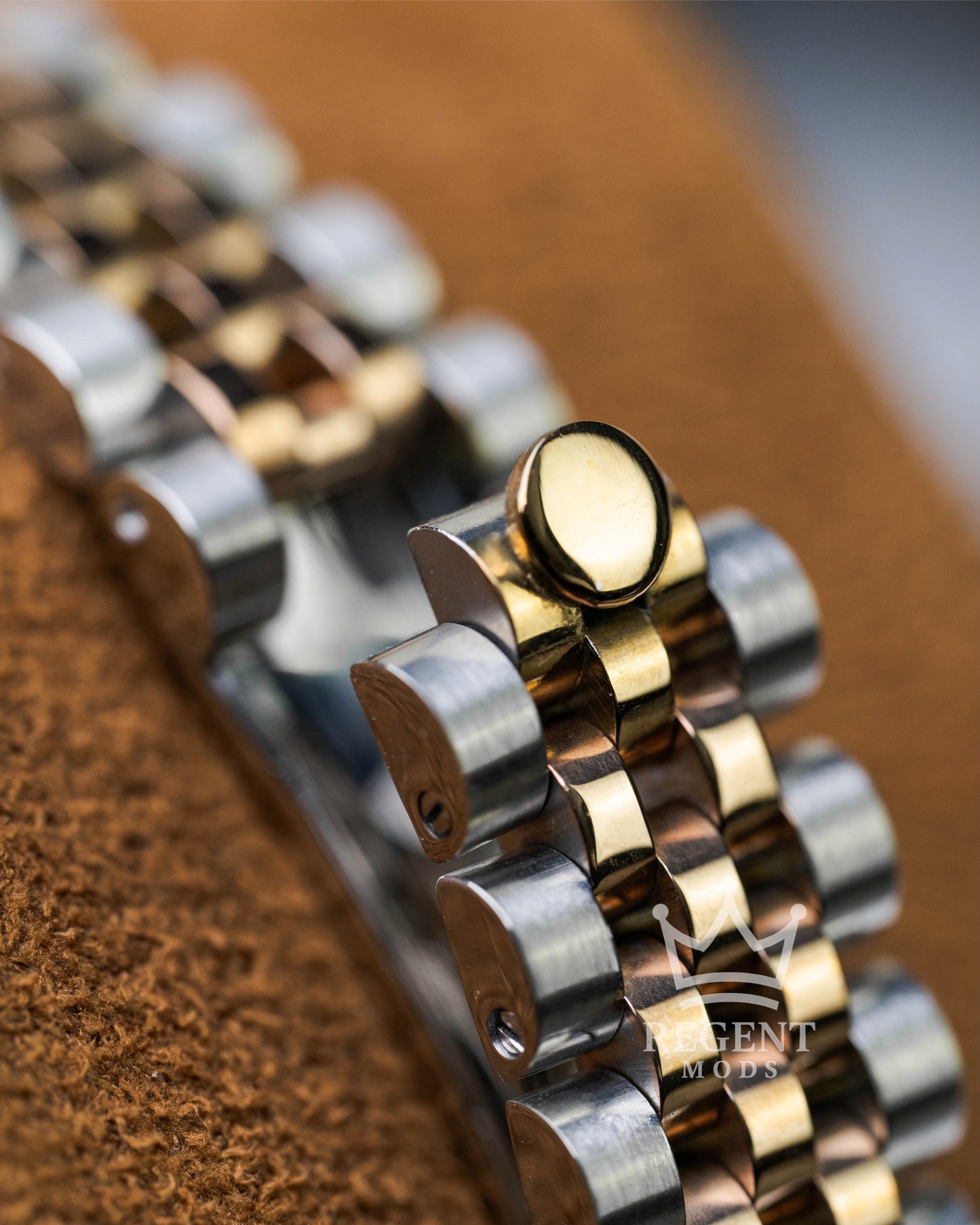 Precision-Date Ladies | White Pearl Diamond 2 Toned