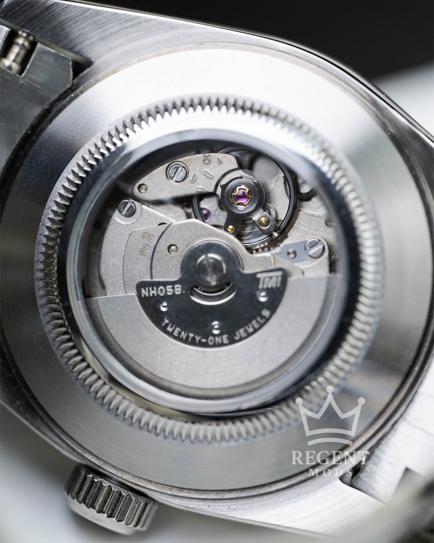 Precision-Date Ladies | White Pearl Diamond