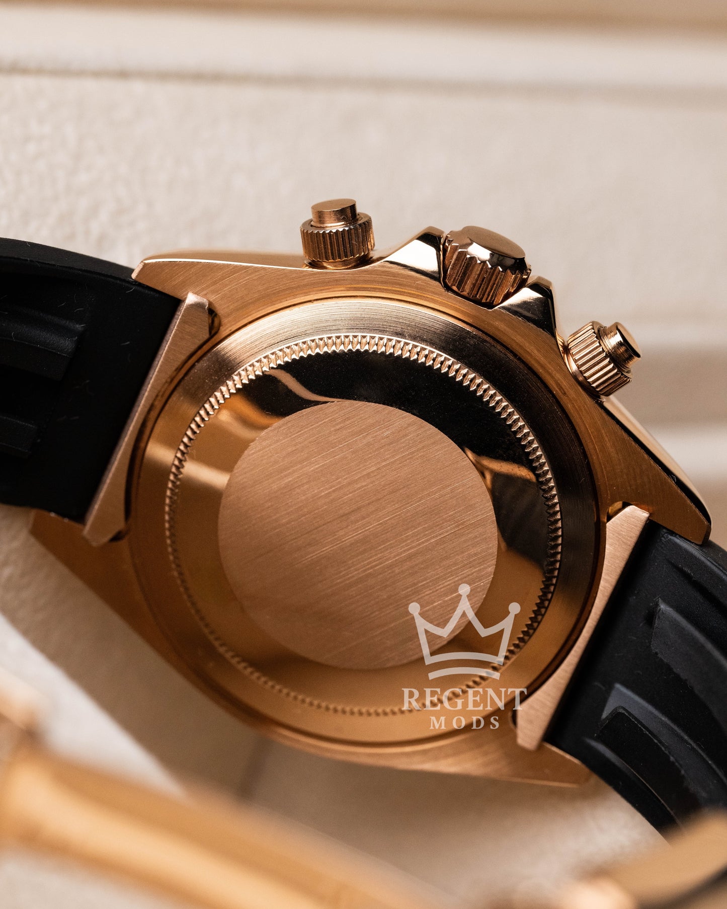 Rose Gold Case Back With Rubber Strap