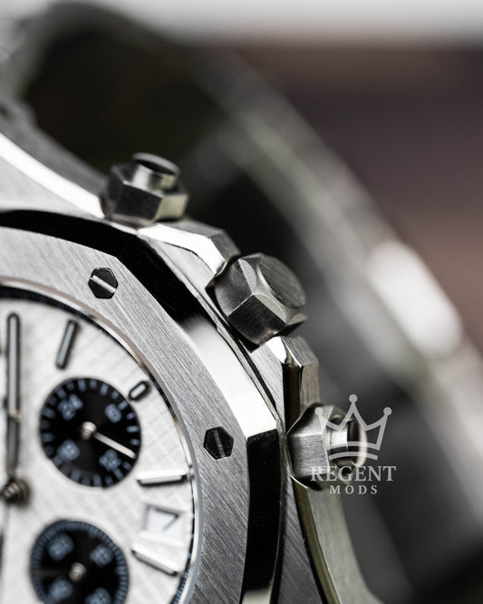 Seiko Royal Oak Seikoak AP Mod Chronograph Featuring White Panda Dial With Black Subdials And Brushed Steel Case And Integrated Bracelet
